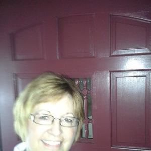 Meet your Posher, Linda